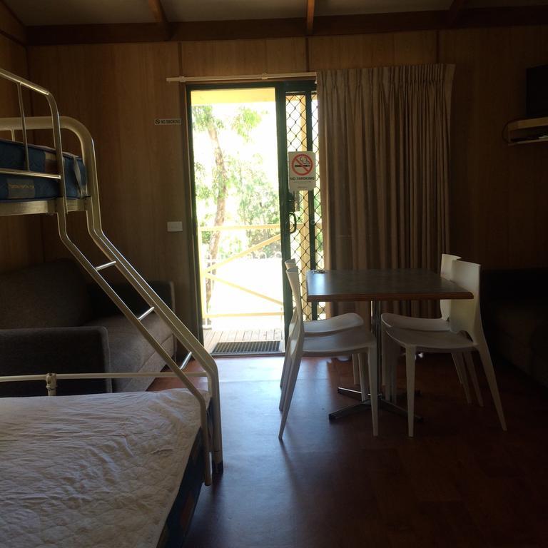 Wagga Wagga Beach Caravan Park Hotel Habitación foto