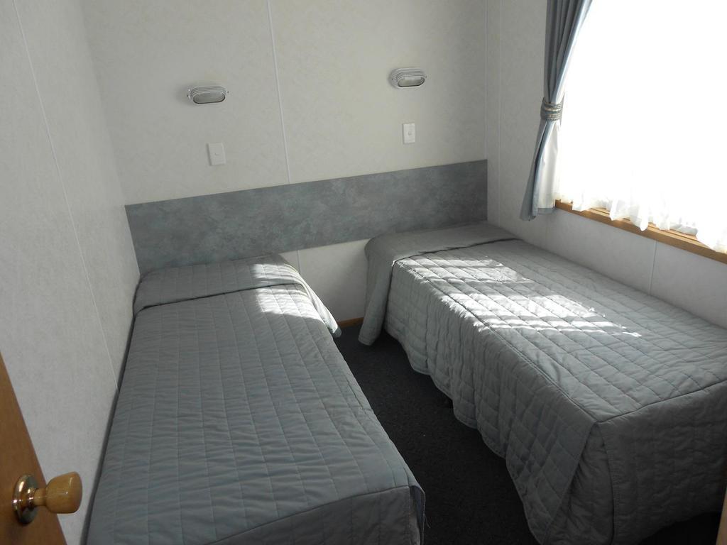 Wagga Wagga Beach Caravan Park Hotel Habitación foto
