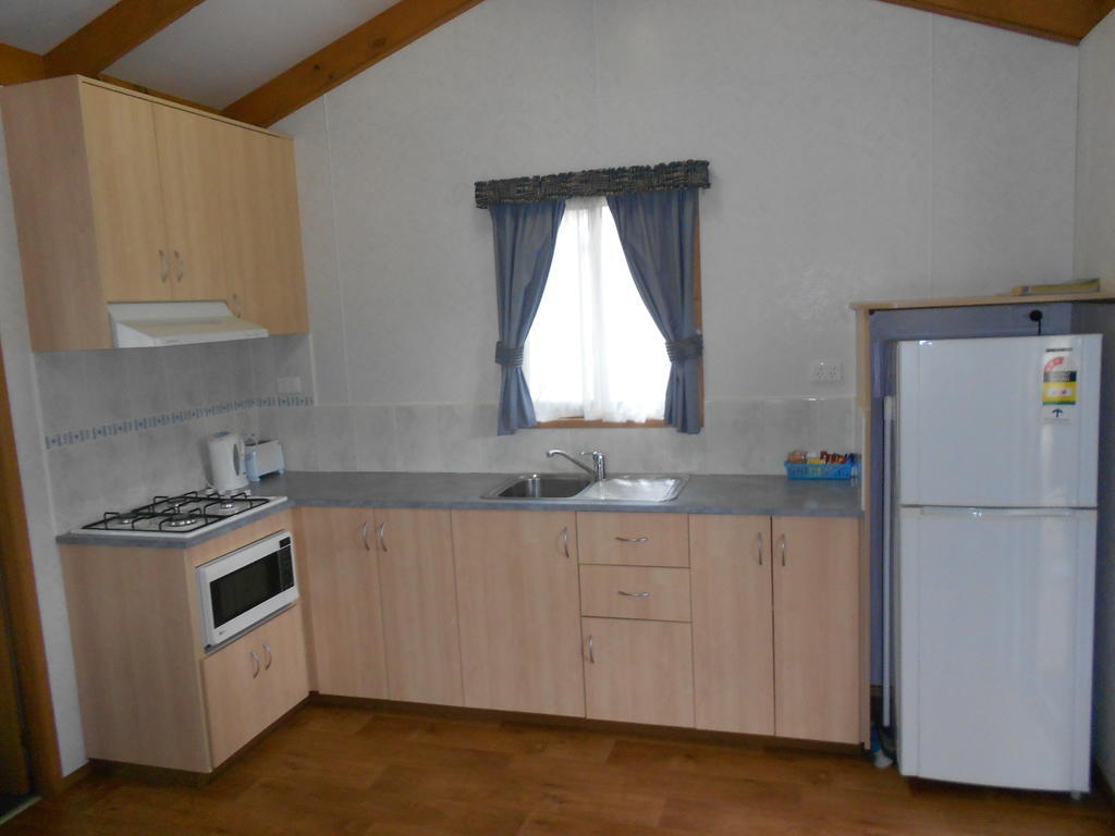 Wagga Wagga Beach Caravan Park Hotel Habitación foto