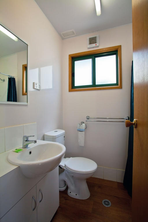 Wagga Wagga Beach Caravan Park Hotel Habitación foto