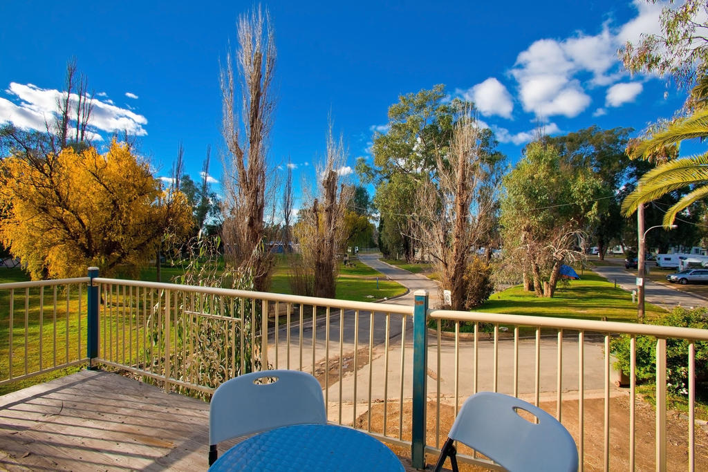Wagga Wagga Beach Caravan Park Hotel Habitación foto